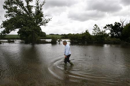 England: worst floods in 60 years: