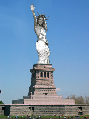 Statue_of_Celine_.jpg